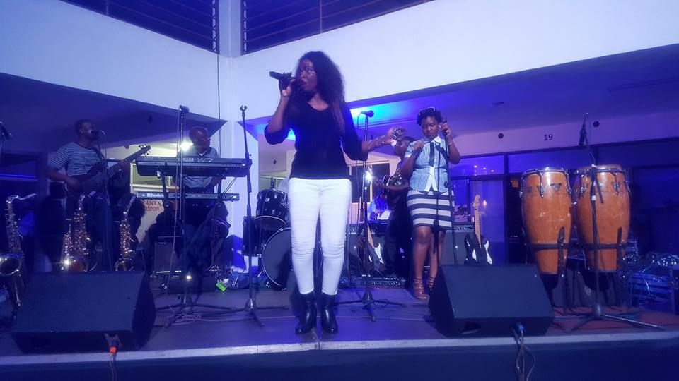 Racers Bar, Restaurant & Lounge Bukoto Kampala Uganda, Good food in Kampala, Food & Drink, Top Bar, Top Restaurant, Lounge, Top Bar and Lounge, Cool night out, Beer, Wine, Spirits, Cocktail bar, Sports Bar, Amazing Beer prices, Cheap Beer, Great Place to Drink after work, Gins and local beers, Grilled food and wood-fired pizzas, Chatting and Drinking, Chilling with friends and mates, Date night, Eating and Drinking, Private parties, Drinking and Dancing, Cocktail Bar, Lounge Bar, Party Bar, Kampala Pub, Cool DJs, Lively Music, Great Beer Drink Out, Tasteful Delicious food in Kampala, Amazing Drinking Venue in Kampala Uganda, Ugabox