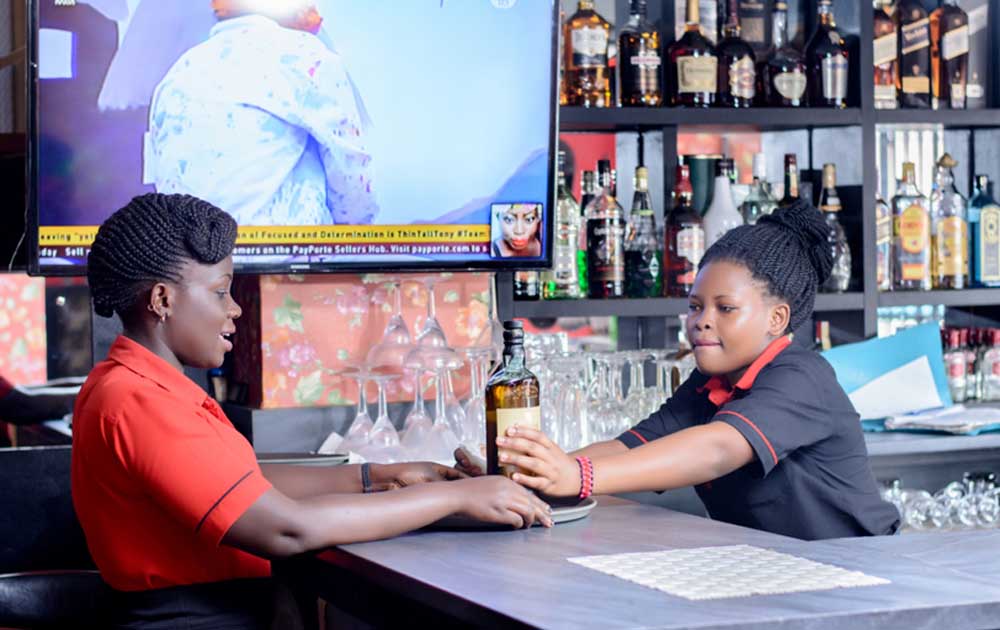Top Notch Bar and Lounge Ntinda Kampala Uganda, Food & Drink