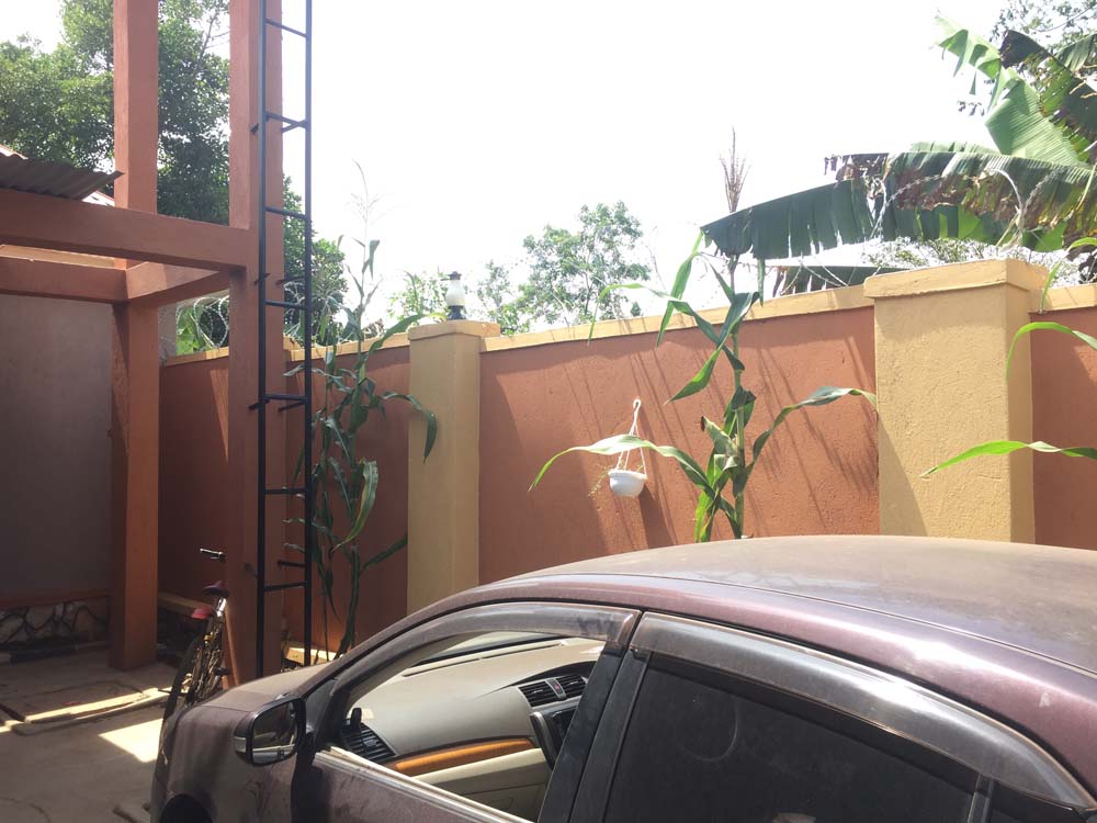 Bed and Breakfast in Kayunga. BM Country Side Inn Kayunga Uganda. Clean Secure Lodge Accommodation Services in Kayunga with Self Contained Rooms with DSTV and Internet/Wifi Near Kayunga Hospital Ideal for Corporates/Tourists/Travellers in Eastern Part of Uganda. Ugabox