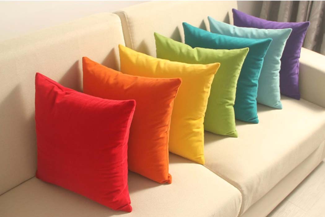 Cushions for Sale in Kampala Uganda. Cushions And Pillows Making in Uganda. Modern Cushions And Pillows Maker/Manufacturer in Uganda. Tailoring Services Uganda, Fashion Design And Tailored Clothing Shop in Uganda, Fashion Fest Uganda, Ugabox