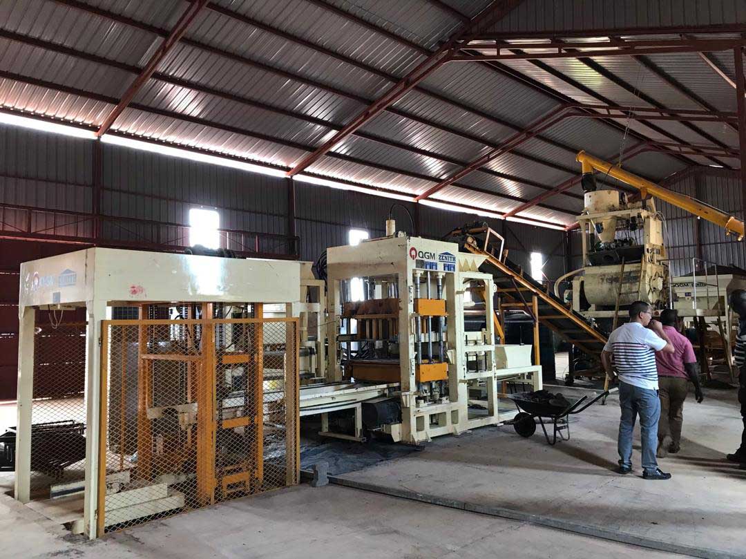 QT6 Block Making Machine in Uganda. Client: Block Making Company in Uganda. Supply, Installation, Testing and Commissioning of Construction Plant/Industrial Machinery in Uganda, East Africa. China Huangpai Food Machines Uganda, Ugabox