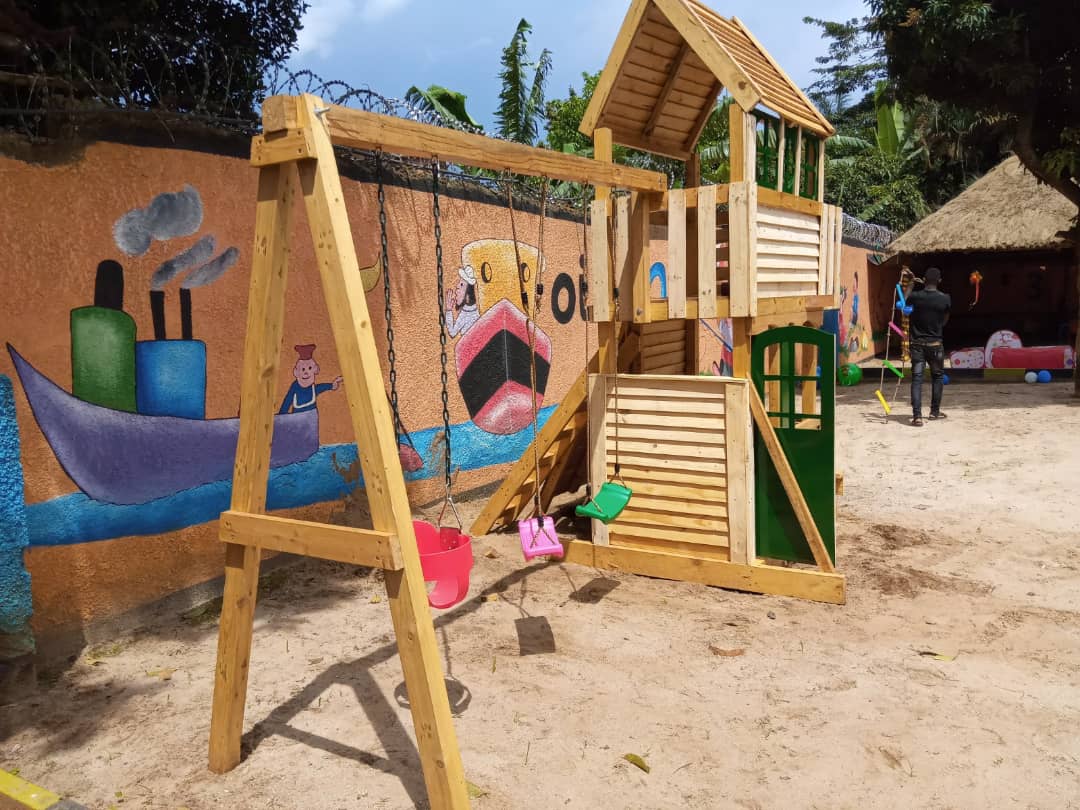 Children Play House & Swings (On Play Ground) Kampala Uganda, School Furniture Supplier in Uganda for Nursery / Kindergarten, Primary, Secondary, University/Higher Institutions of Learning (Tertiary Institutions) Kampala Uganda, Desire School Furniture Uganda