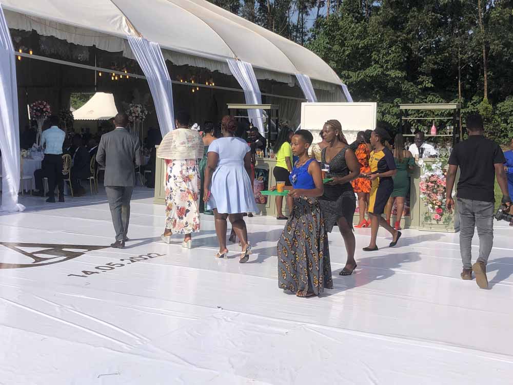 Akamwesi Gardens Uganda Services: Party Venue, Weddig Gardens, Introduction Gardens, Give Away Ceremony Gardens, Kids Birthday Parties Gardens. Akamwesi Gardens Can Accommodate More Than 1000 People In Event Attendance. Venue And Gardens For Hire in Kampala Uganda. Ugabox