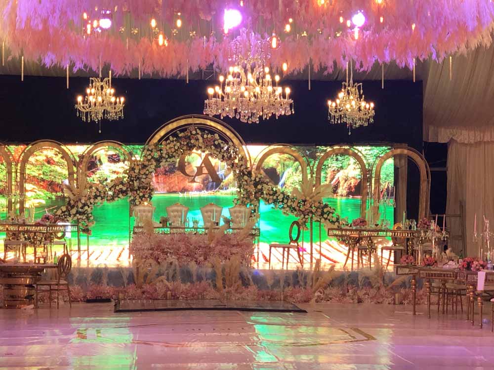 Akamwesi Gardens Uganda Services: Party Venue, Weddig Gardens, Introduction Gardens, Give Away Ceremony Gardens, Kids Birthday Parties Gardens. Akamwesi Gardens Can Accommodate More Than 1000 People In Event Attendance. Venue And Gardens For Hire in Kampala Uganda. Ugabox