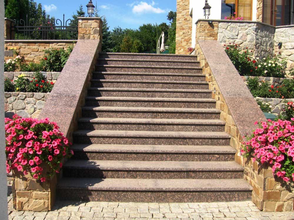 Granite/Marble Staircases Installation Services in Kampala Uganda. Stone Floor Installation Company in Uganda. Building Contractor Services: Varni Granite, Marble And Terrazzo, Ugabox