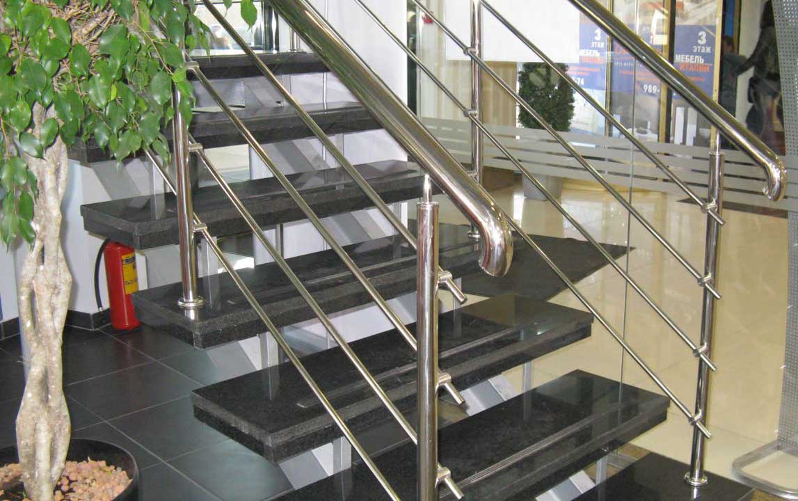 Granite/Marble Staircases Installation Services in Kampala Uganda. Stone Floor Installation Company in Uganda. Building Contractor Services: Varni Granite, Marble And Terrazzo, Ugabox