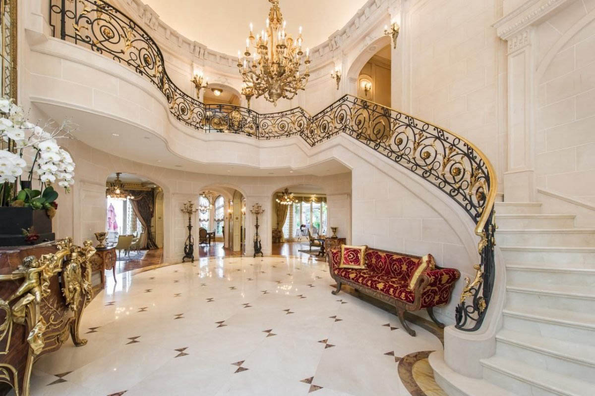 Granite/Marble Staircases Installation Services in Kampala Uganda. Stone Floor Installation Company in Uganda. Building Contractor Services: Varni Granite, Marble And Terrazzo, Ugabox