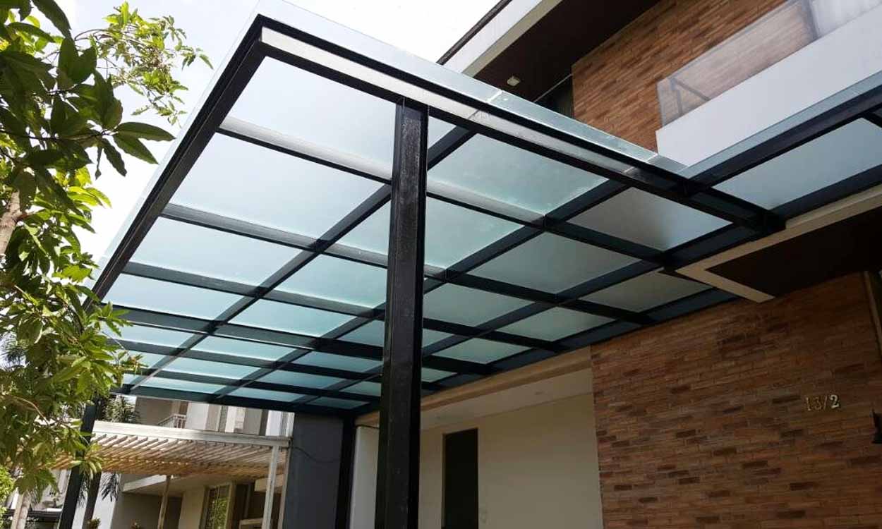 Polycarbonate Roof Design in Kampala Uganda. Pergola Glass Roof Design. Other Services: Wood/Steel/Aluminium Pergola Design and Installation, Aluminium Roofs, Glass Roofs, Aluminium Doors and Windows, Home Interior and Exterior Design, Aluminium Products, Aluminium Construction, Aluminium House, Aluminium Building, Aluminium/Metal/Steel Fabrication in Kampala Uganda, Ugabox