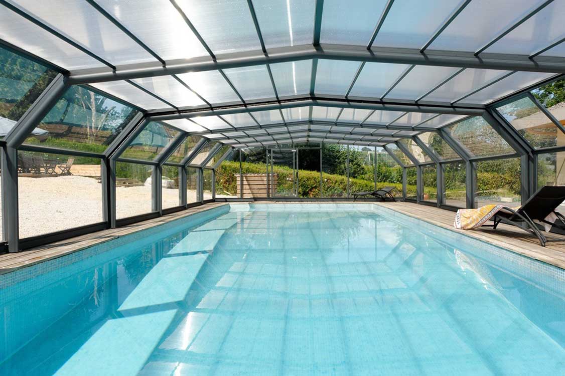 Polycarbonate Sheets Roofing in Kampala Uganda. Glass Roof Design. Other Services: Wood/Steel/Aluminium Pergola Design and Installation, Aluminium Roofs, Glass Roofs, Aluminium Doors and Windows, Home Interior and Exterior Design, Aluminium Products, Aluminium Construction, Aluminium House, Aluminium Building, Aluminium/Metal/Steel Fabrication in Kampala Uganda, Ugabox