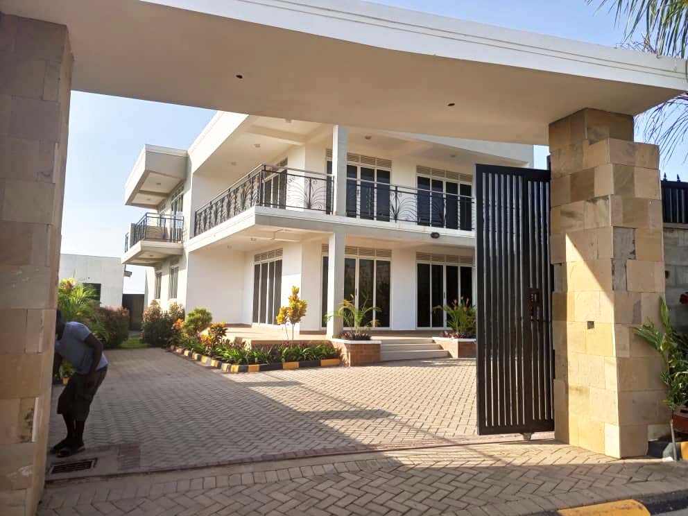 UGX 650M, Kawempe 2 Storied House For Sale Uganda. Freekz Real Estate Kampala Uganda, Ugabox