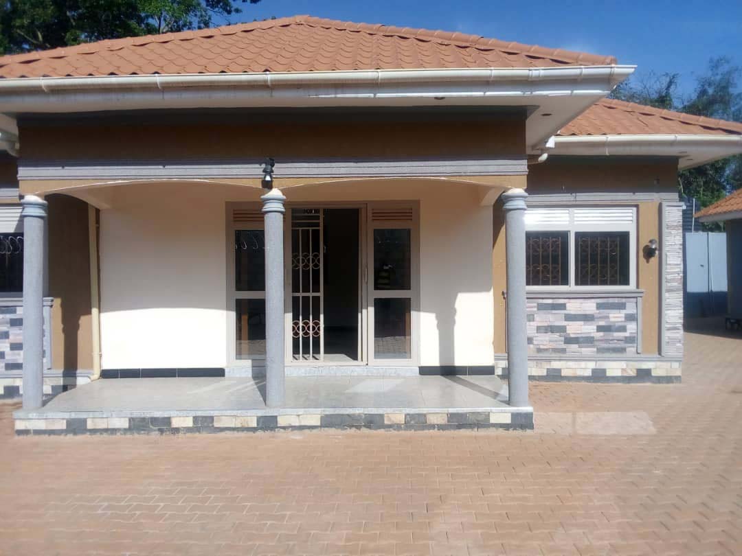 UGX 200M, Kyanja Kyanja Kungu House For Sale Uganda. Freekz Real Estate Kampala Uganda, Ugabox