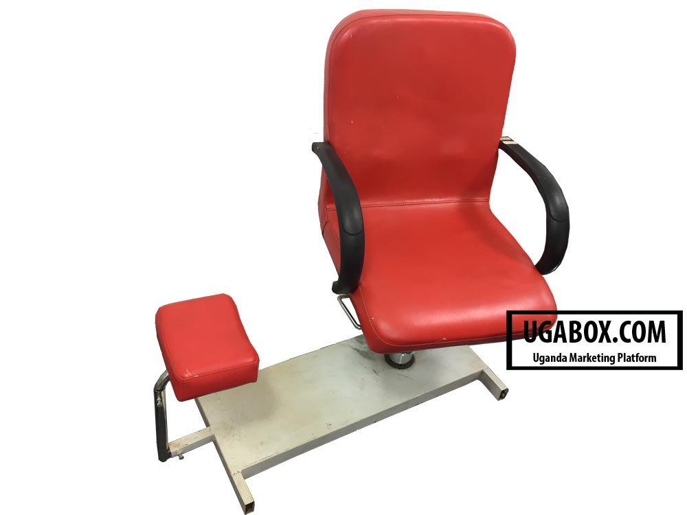 Massage Chair for Sale in Kampala Uganda, Sale Price: Ugx 900,000, Salon Equipment & Furniture Shop in Kampala Uganda, Salon Equipment, Salon Furniture Uganda, Ugabox