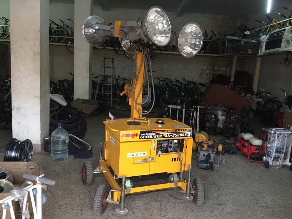Used Mobile Light Tower Denyo Diesel Generator (Mining, Road, Wedding Event, Entertainment, Construction Generator), Sale Price: Ugx 25,000,000, JM Auto Parts Uganda, Motor Spare Parts Shop in Kampala Uganda, Ugabox