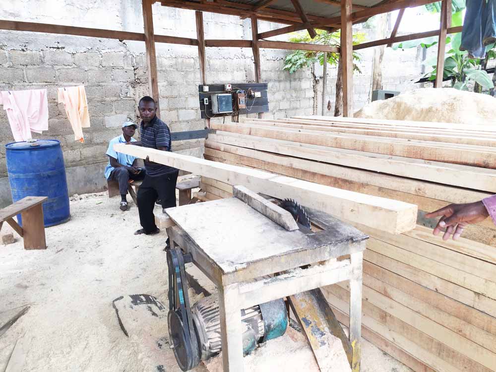 Besepo Uganda, Tree Growers, Uganda Timber Dealers, Timber Supply of Pine Timber, Mahogany Timber, Eucalyptus Timber, Hardwood, Softwood, Timbers  Ndeeba Kampala Uganda, Ugabox