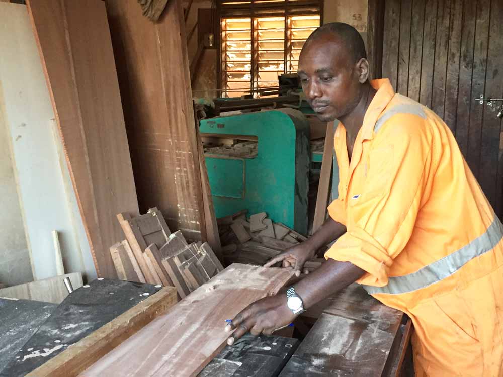 Besepo Uganda, Tree Growers, Uganda Timber Dealers, Timber Supply of Pine Timber, Mahogany Timber, Eucalyptus Timber, Hardwood, Softwood, Timbers  Ndeeba Kampala Uganda, Ugabox