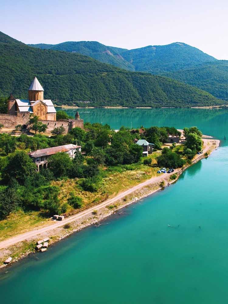 Top Attractions Georgia. Georgia Leading Tourist Attractions. Holiday Tours And Travel. Ugabox.com
