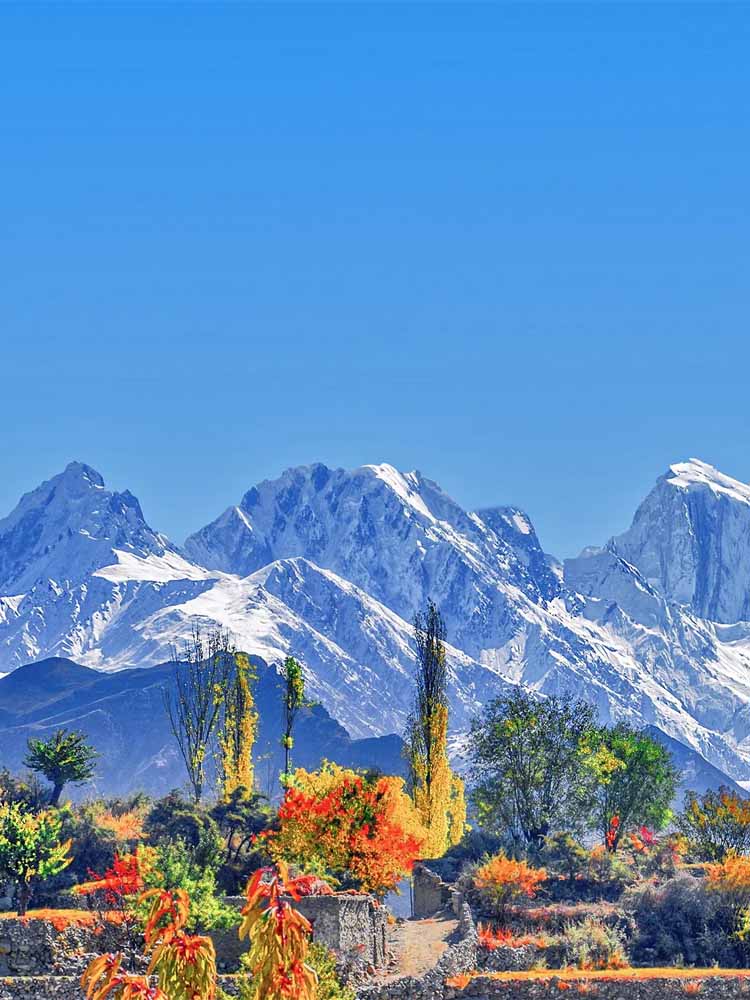 Top Attractions Pakistan. Pakistan Leading Tourist Attractions. Holiday Tours And Travel. Ugabox.com
