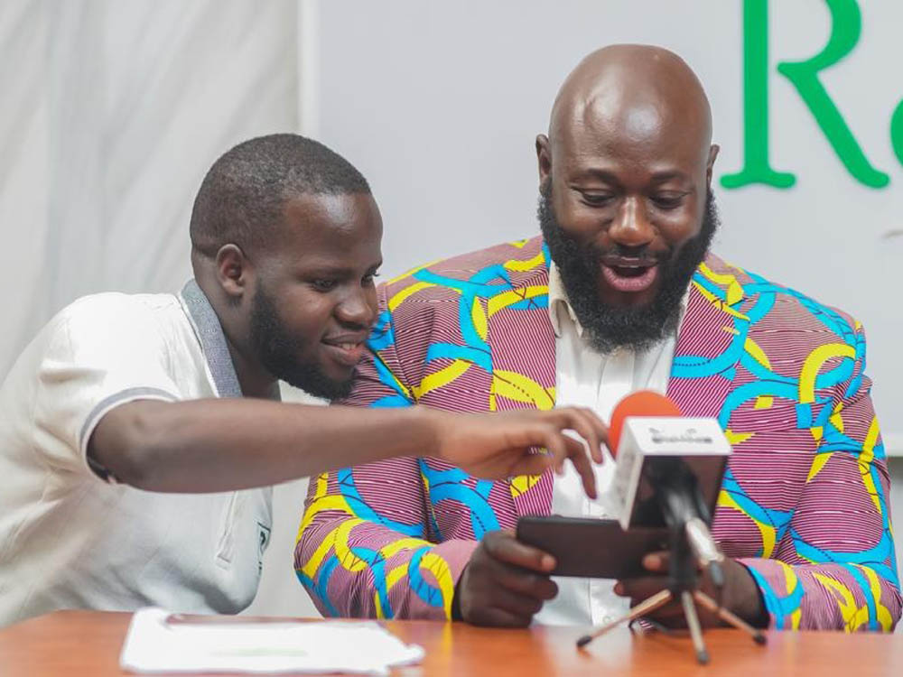 The Production Team For Video And Photography Services in Kampala Uganda. Camera Production Services: Event Production, Wedding Video Production, Bridal Photographer, Wedding Photographer, Bridal Studio in Kampala. Emages Photo Studio Uganda, Leading Bridal Photography Studio/Company in Uganda, Capture Quality Wedding Photographs And Wedding Memories/Events in Kampala Uganda, East Africa. ugabox.com