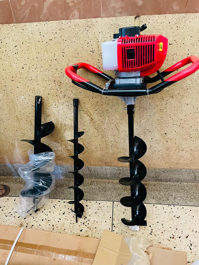 Earth Auger Price Uganda. UGX: 1,400,000. Earth Auger (Agricultural/Garden Holes Digger Machine). Holes Digger Machine for Sale in Kampala Uganda. Agricultural Farm/Garden Equipment Uganda. Machine World Uganda For Agricultural Machinery/Agro Equipment. Importer, Supplier, Distributor, Assembler and Installer of Agro/Agricultural Equipment in Kampala-Uganda, East Africa: Kigali-Rwanda, Juba-South Sudan, DRC-Congo. Agro Machinery, Ugabox Marketing Platform Uganda | Ugabox.com