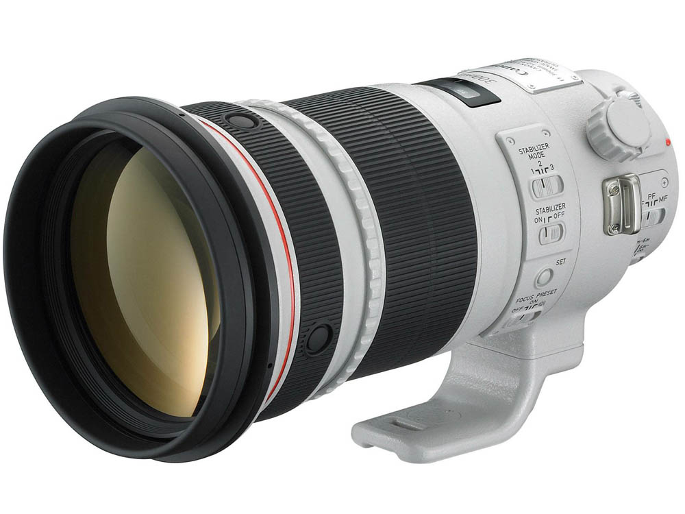Canon EF 300mm f/2.8L IS II USM Telephoto Lens for Sale in Uganda, Canon EF Mount Lens/Canon Lenses in Uganda. Professional Camera Lenses/Camera Accessories Shop Online in Kampala Uganda. Professional Cinema Cameras and Digital Photography Gear, Photographer and Cinematographer Equipment, Film-Video And Photography Camera Equipment Supplier in Uganda, Ugabox