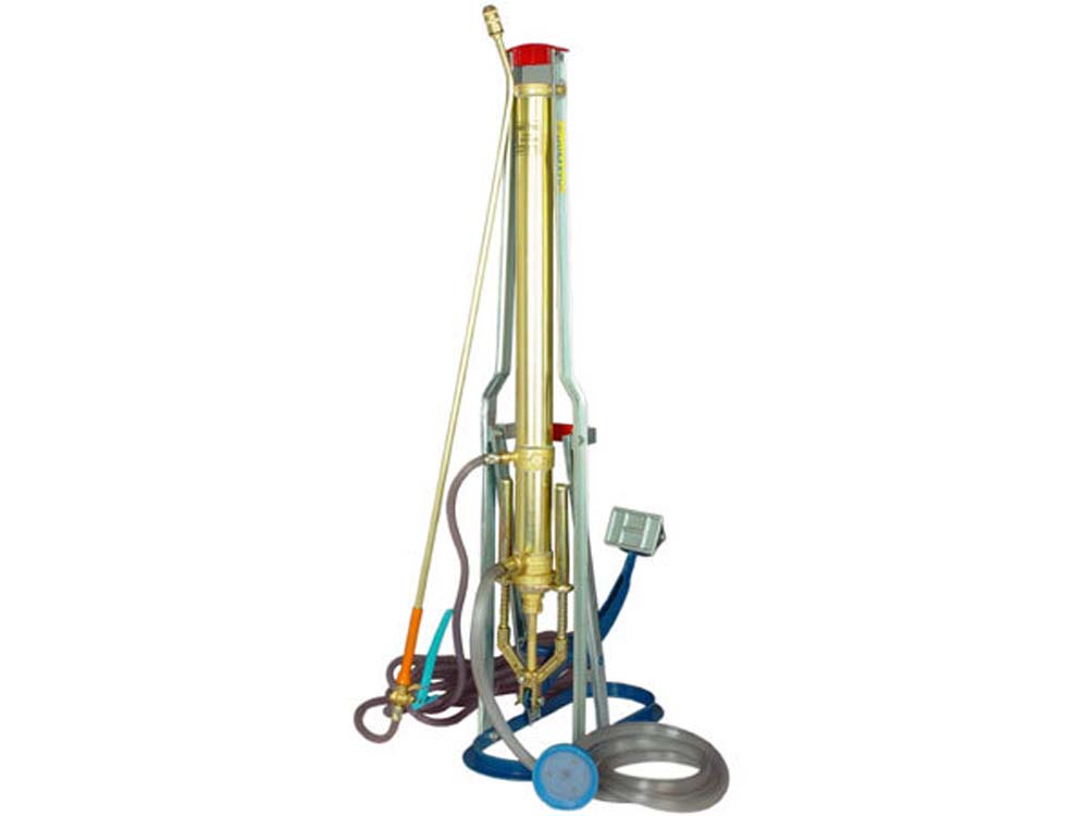 Foot Sprayer Pumps for Cattle/Cows for Sale Kampala Uganda. Agro Equipment and Agricultural Machines Shop Kampala Uganda